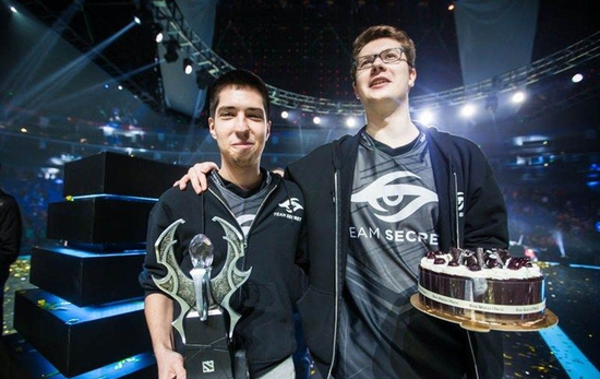 RNG群访 LvMao：下一场面对TES 封锁一下对面的绝对核心